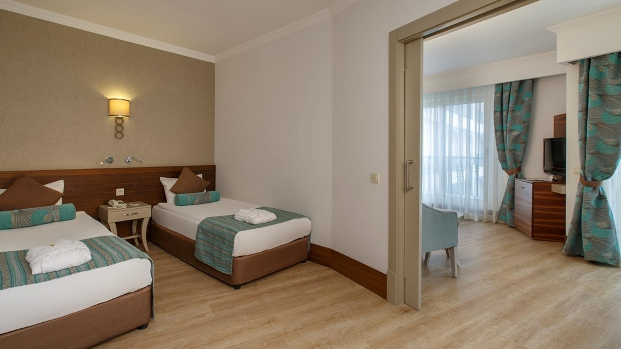 Side Crown Palace Ultra All Inclusive Экстерьер фото
